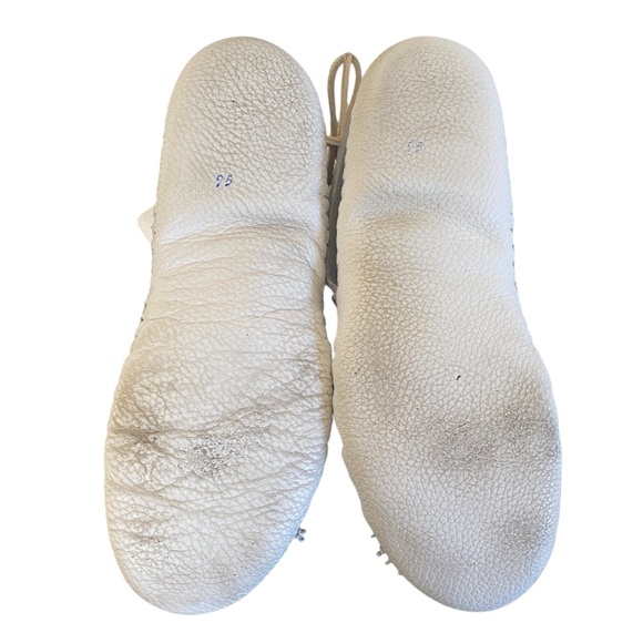 Taos Vintage Native American Hand Beaded Concho Ties Leather Moccasins Sz 9.5 - Picture 12 of 14